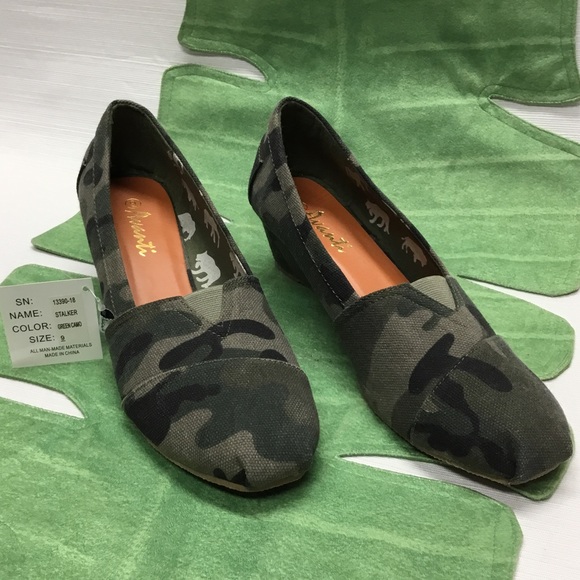 Avanti Shoes - Avanti New Camo Wedges